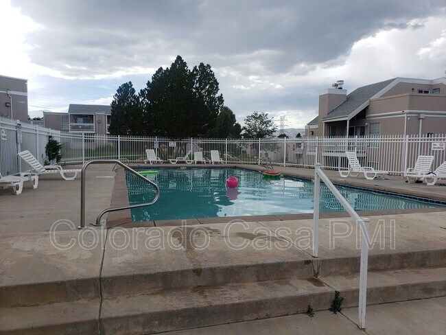 Building Photo - 3440 Parkmoor Village Dr