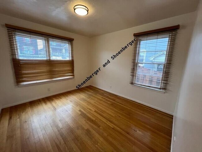 Building Photo - 343 Stewart Street