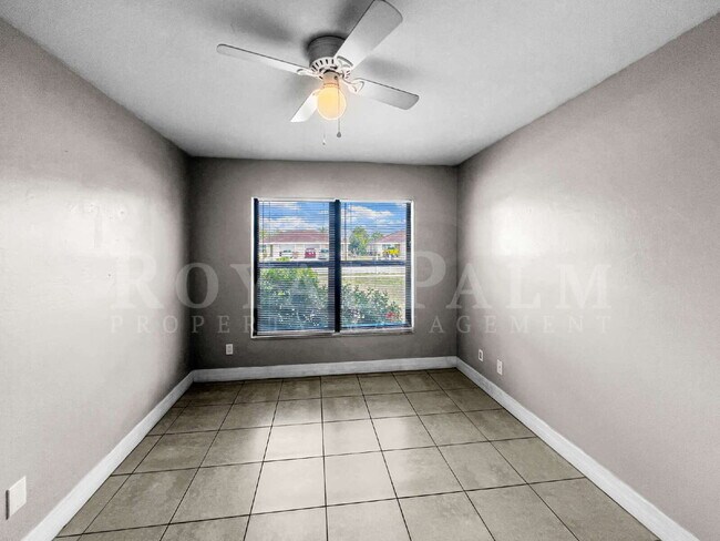Building Photo - 3BR/2BA Cape Coral Rental - Washer... Dryer... Screened Lanai... This One Came Prepared