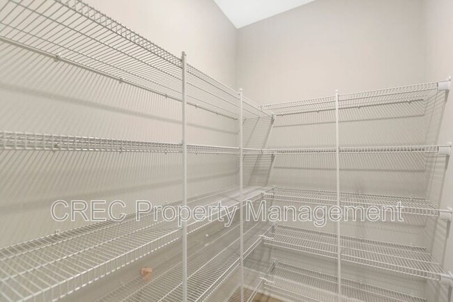 Building Photo - 120 Black Stilt Wy