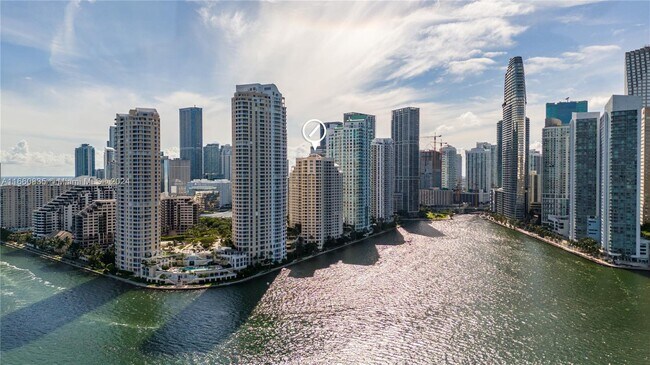 Building Photo - 888 Brickell Key Dr