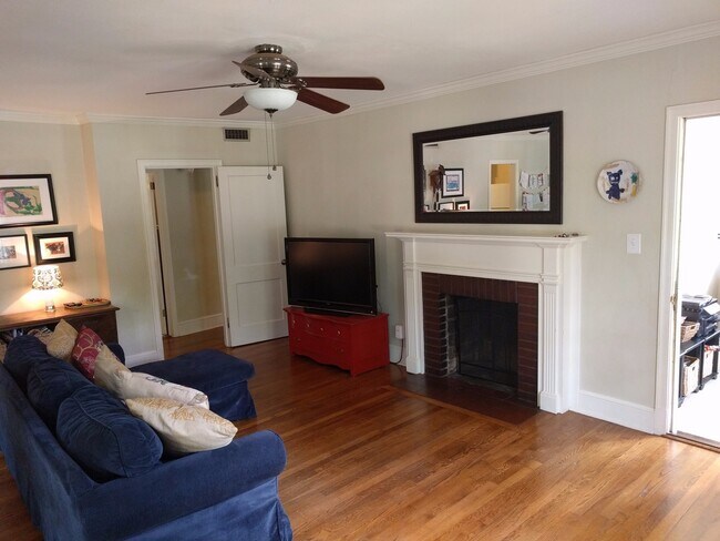 Building Photo - 170 Windsor Ct