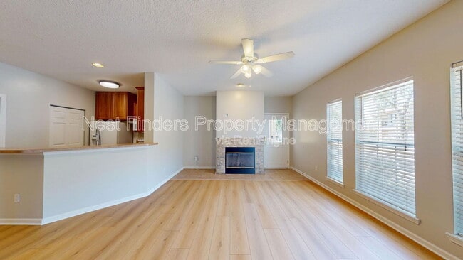 Building Photo - 211 Jardin De Mer Pl