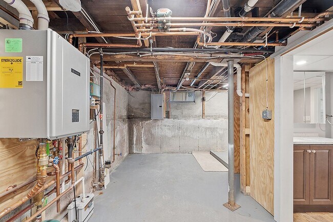 Building Photo - 52 Point Pleasant Rd