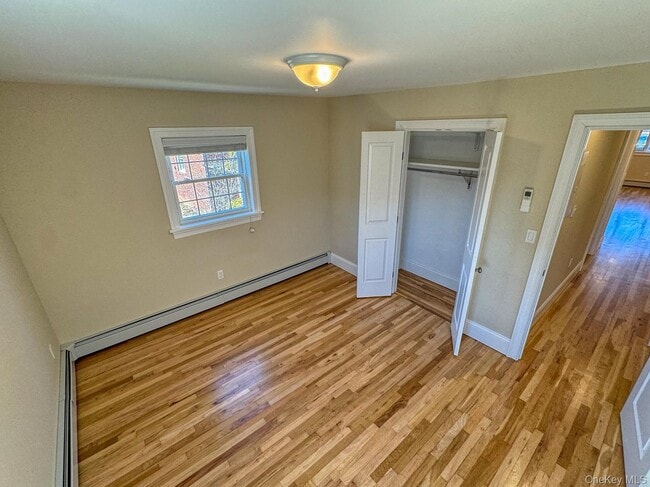 Building Photo - 203-30 28th Ave