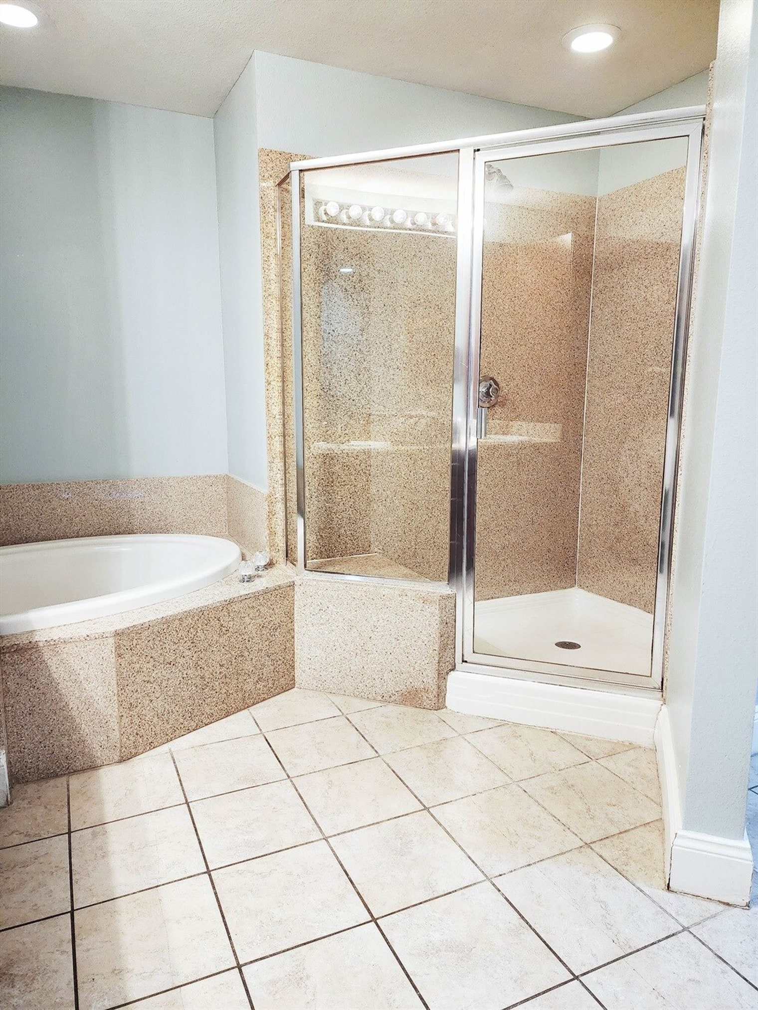 Building Photo - 102 Gulfside Ct