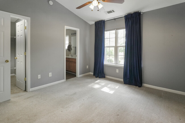 Building Photo - 1759 Hidden Creek Dr