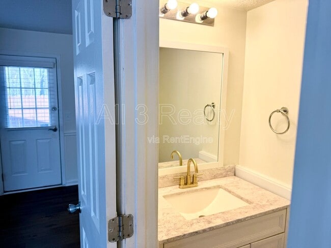 Building Photo - 6255 Topaz Trail