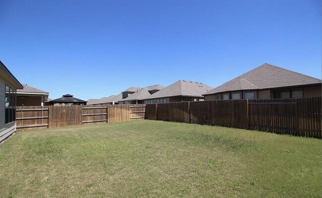 Building Photo - 3005 Angelina Ct