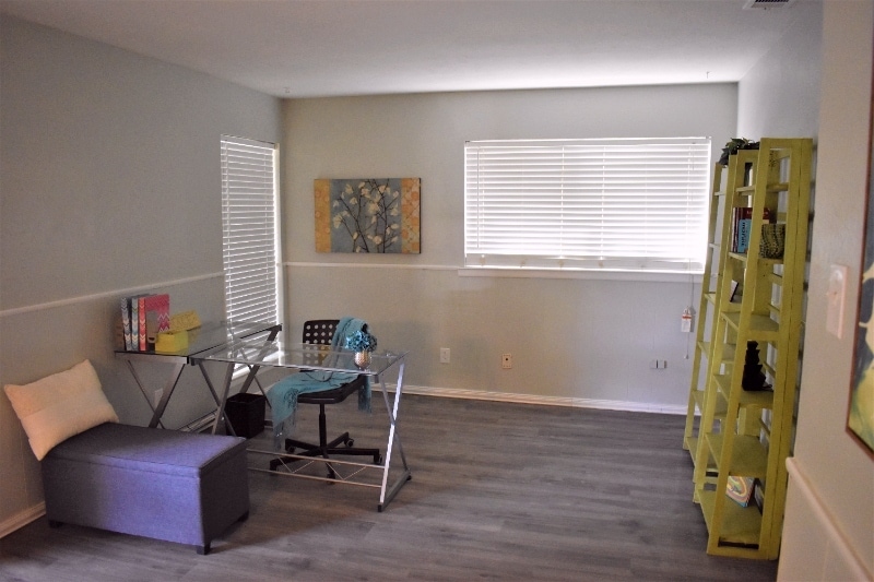 Building Photo - 1300 Milam Way