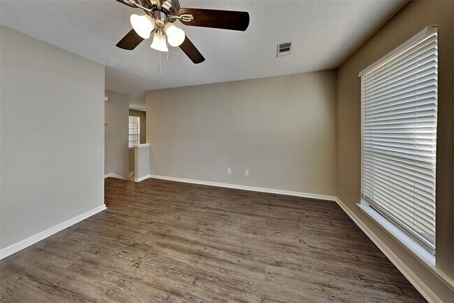 Building Photo - 14511 Cypress Falls Dr