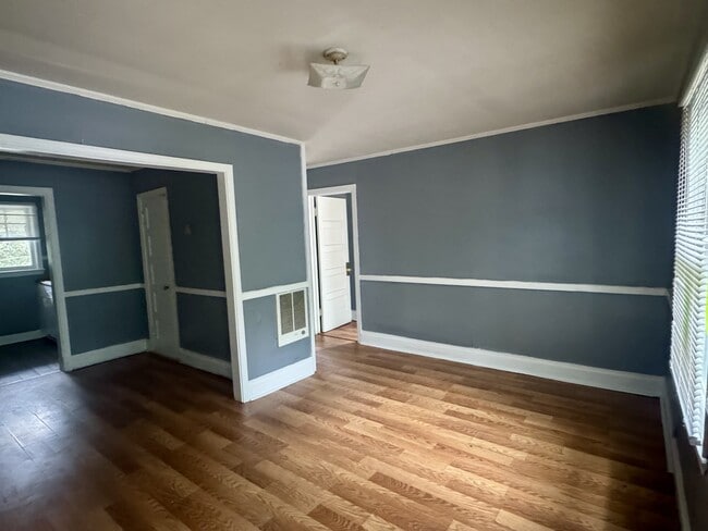 Building Photo - 108 Thurman Ave