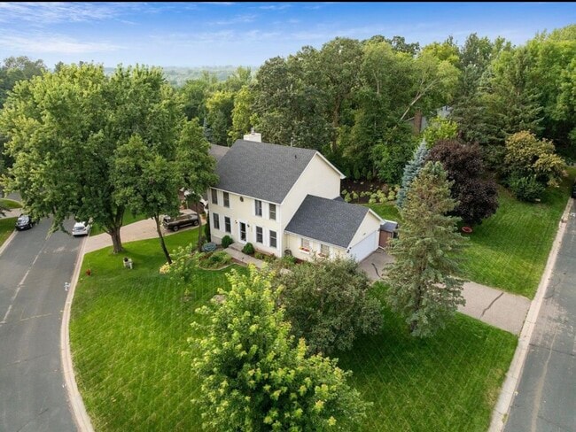 Building Photo - 1389 Camelback Dr