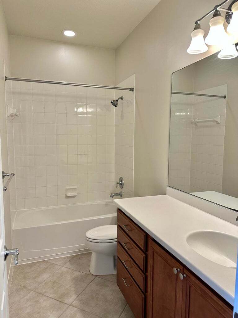 Building Photo - 1454 S Jeaga Dr