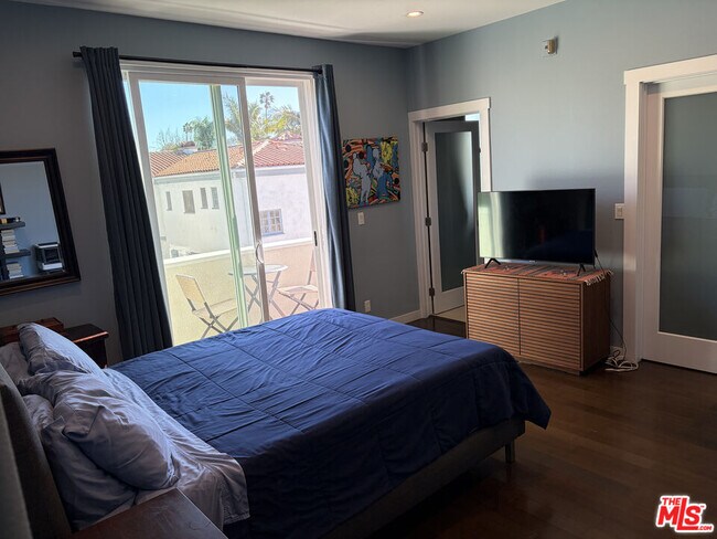 Building Photo - 1076 Orange Grv Ave