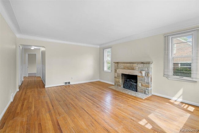 Building Photo - 1121 N Lafayette St
