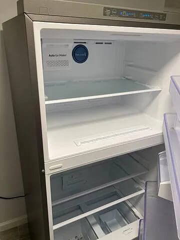 Building Photo - 204 Lott Ave