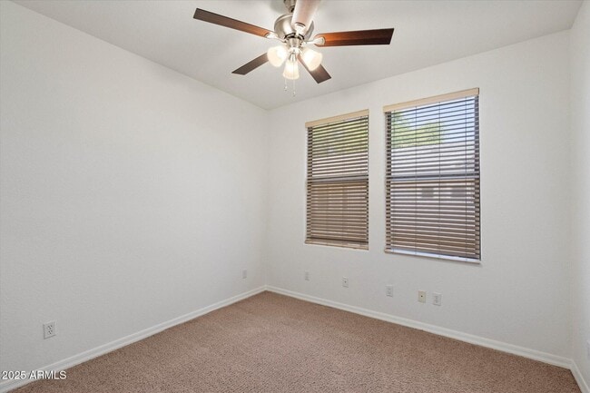 Building Photo - 15221 N Clubgate Dr