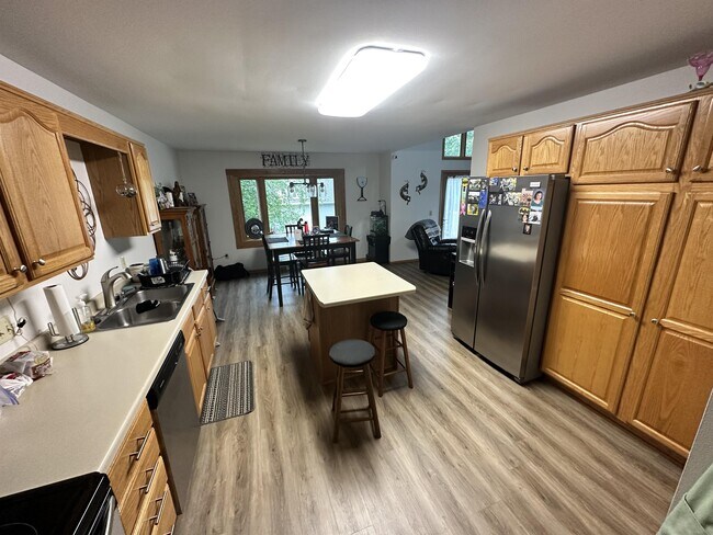 Building Photo - 1116 Greig Trail