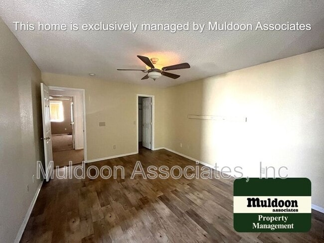 Building Photo - 2627 Lear Dr