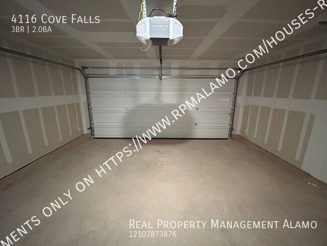 Building Photo - 4116 Cove Fls