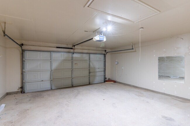 Building Photo - 5907 Drystone Ln