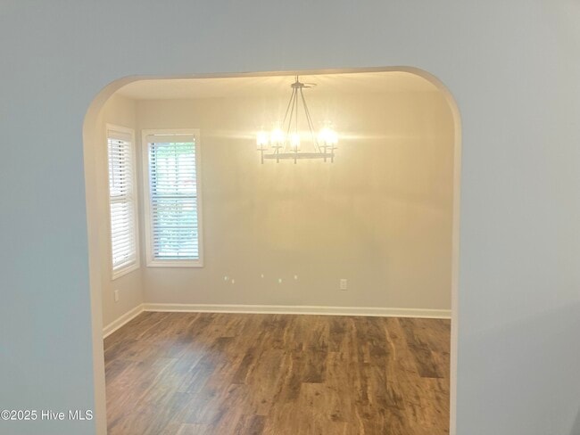 Building Photo - 8 Sand Dollar Dr