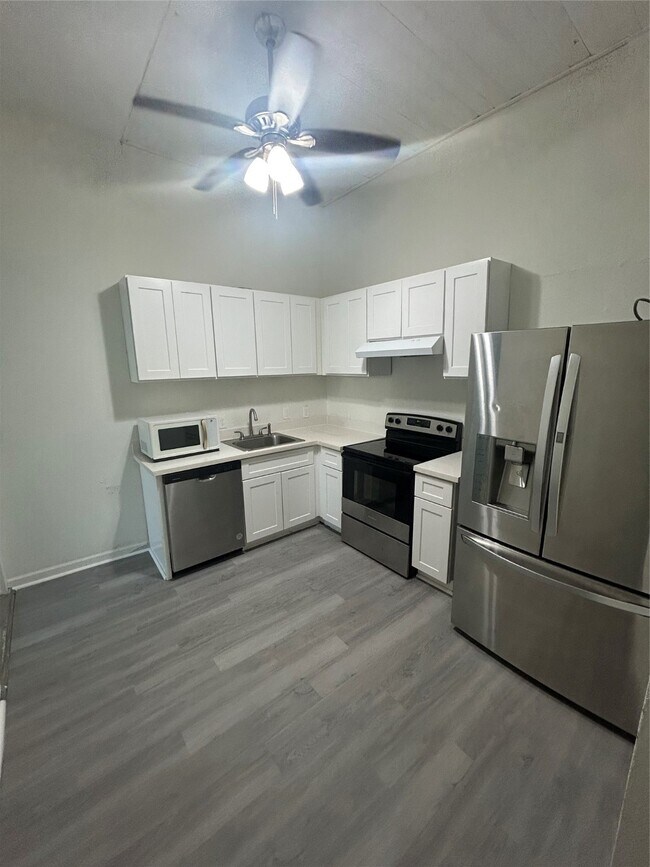 Building Photo - 1523 21st St