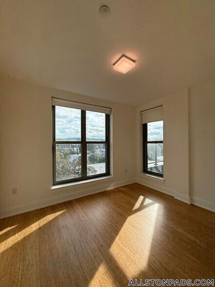 Building Photo - 40 Malvern St