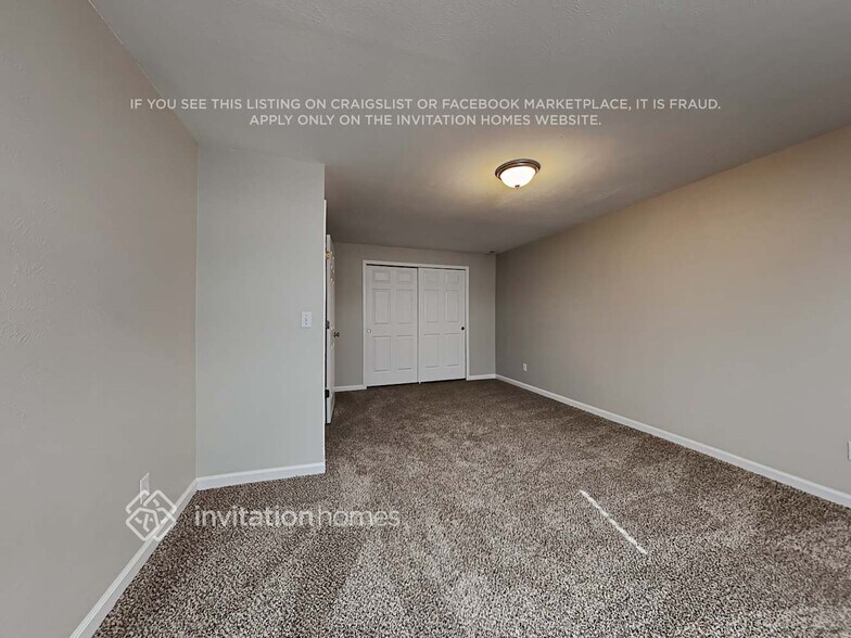 Building Photo - 2865 Leoti Dr