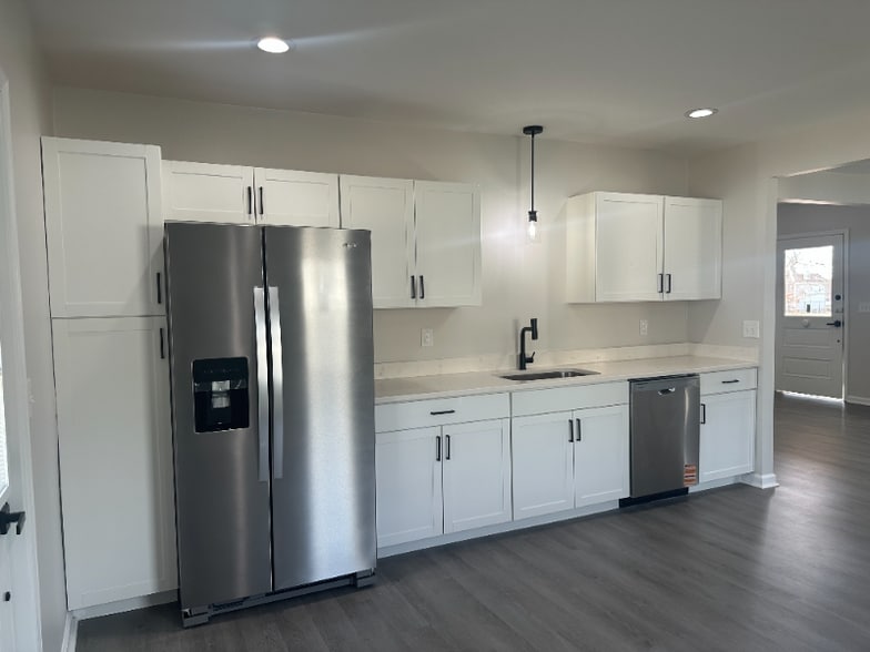 Building Photo - 1304 Floyd St