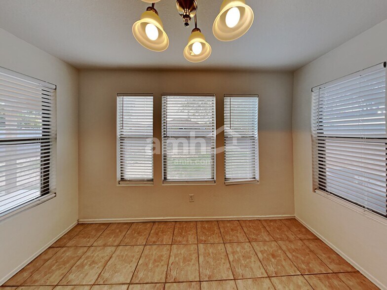 Building Photo - 3543 E Trigger Way