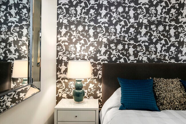 Building Photo - 1700 Bassett St