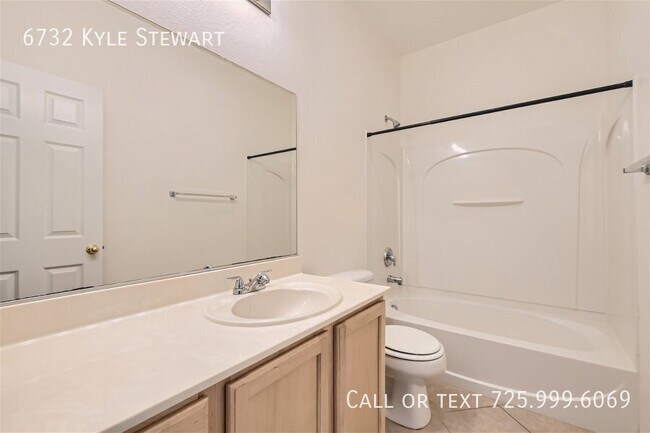 Building Photo - 6732 Kyle Stewart Ct