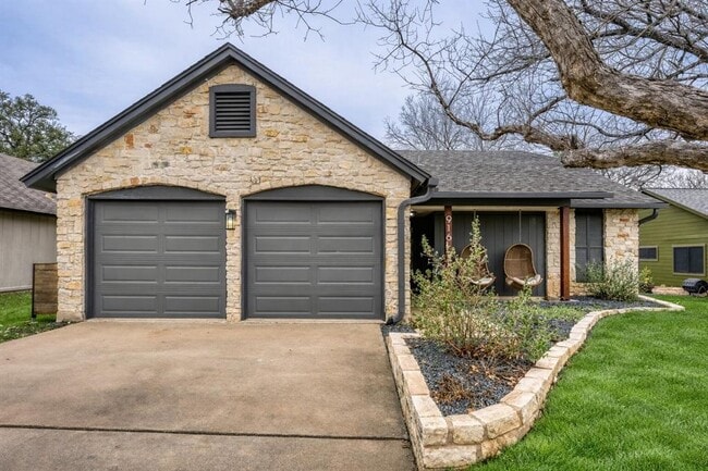 Building Photo - 916 Great Britain Blvd