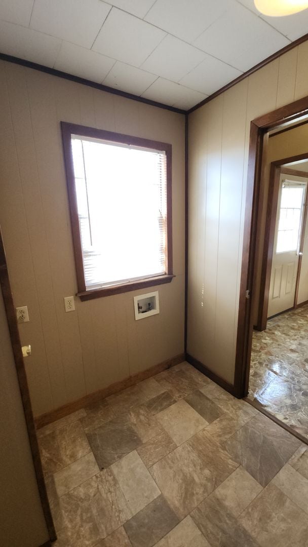 Building Photo - 605 N Front St