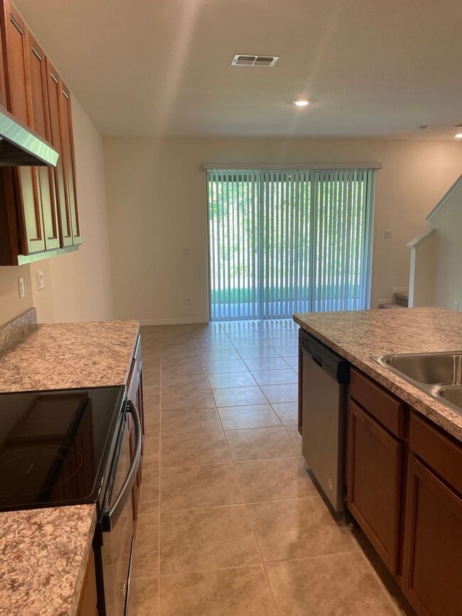Building Photo - 1249 Yellow Finch Dr