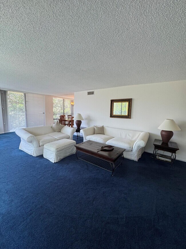 Building Photo - 799 Jeffery St