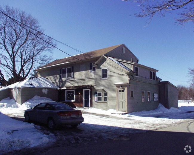 484 Burncoat St 484 Burncoat St Worcester MA 01606 Apartment Finder