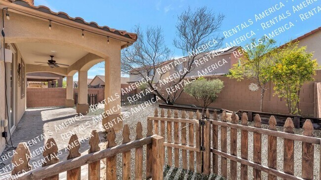 Building Photo - 14426 S Camino El Galan