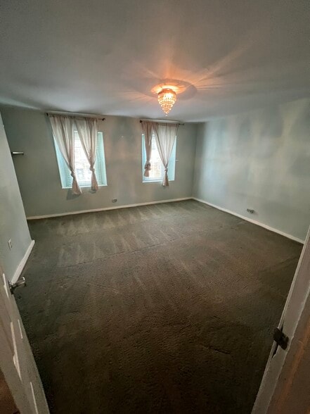 master bedroom - 4346 Cresson St