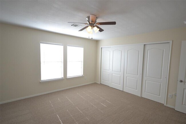 Building Photo - 3302 High Cotton Cove