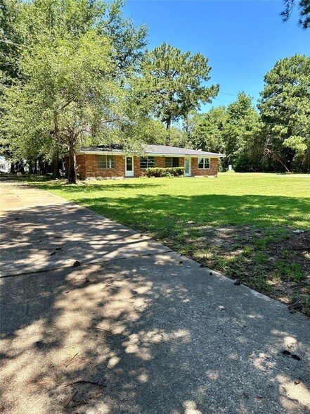 Building Photo - 143B Moffett Springs Rd