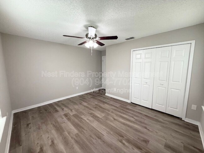 Building Photo - 816 Brookstone Ct