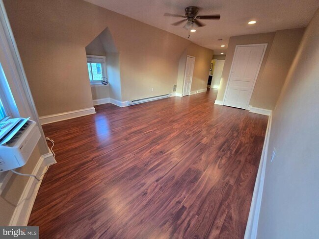 Primary Photo - 133 E Mt Airy Ave