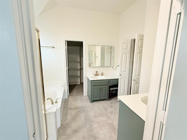 Building Photo - 7717 Troon Dr