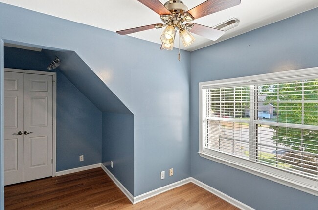 Building Photo - 2908 Caymen Ct