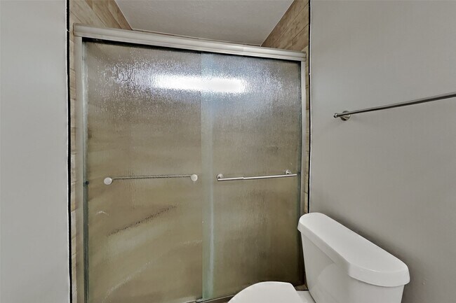 Building Photo - 21643 Bay Palms Dr