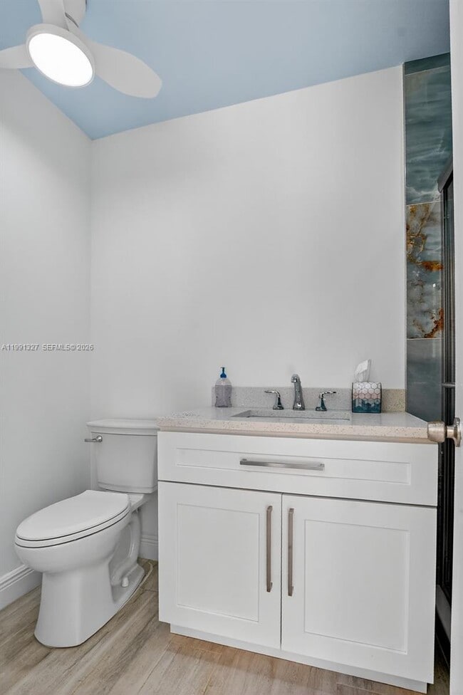 Building Photo - 7145 Promenade Dr