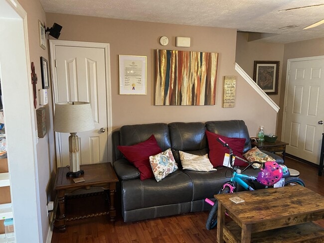 Building Photo - 203 Meigs Dr